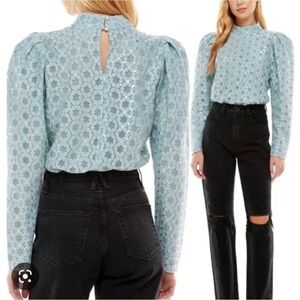 WAYF | NWT Elan lace mock neck lace sleeve blouse | size small